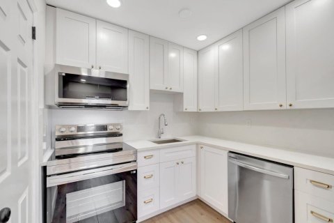 Casa en venta en West Palm Beach, Florida, 3 dormitorios, 94.3 m2 № 2434127 - foto 6