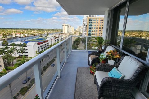 Condominio en alquiler en Hollywood, Florida, 2 dormitorios, 164.25 m2 № 1993830 - foto 9