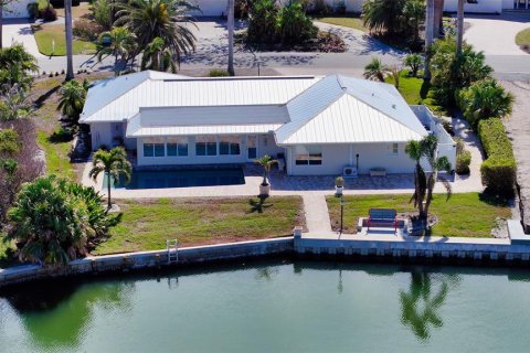House in Longboat Key, Florida 3 bedrooms, 210.14 sq.m. № 1518186 - photo 15