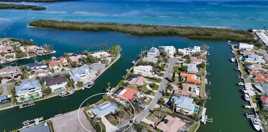 House in Longboat Key, Florida 3 bedrooms, 210.14 sq.m. № 1518186