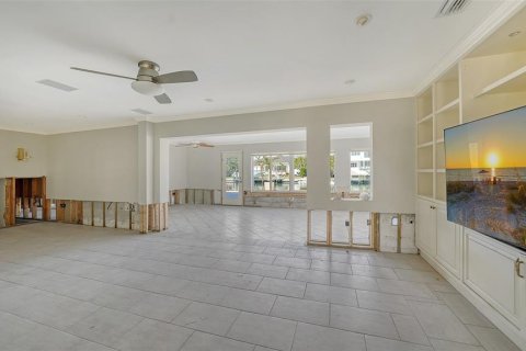 House in Longboat Key, Florida 3 bedrooms, 210.14 sq.m. № 1518186 - photo 4
