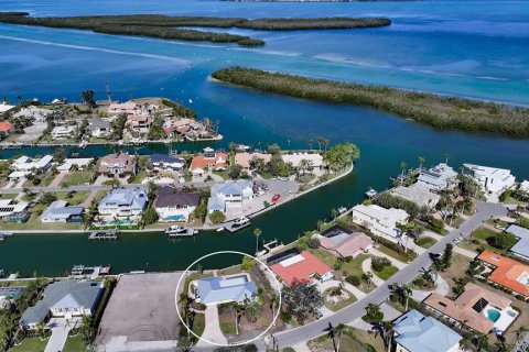 House in Longboat Key, Florida 3 bedrooms, 210.14 sq.m. № 1518186 - photo 8