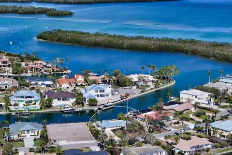 House in Longboat Key, Florida 3 bedrooms, 210.14 sq.m. № 1518186 - photo 10