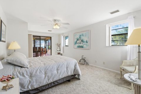 House in Floral City, Florida 3 bedrooms, 227.8 sq.m. № 2138925 - photo 19