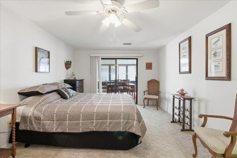 House in Floral City, Florida 3 bedrooms, 227.8 sq.m. № 2138925 - photo 16