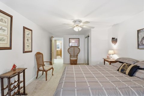 House in Floral City, Florida 3 bedrooms, 227.8 sq.m. № 2138925 - photo 17