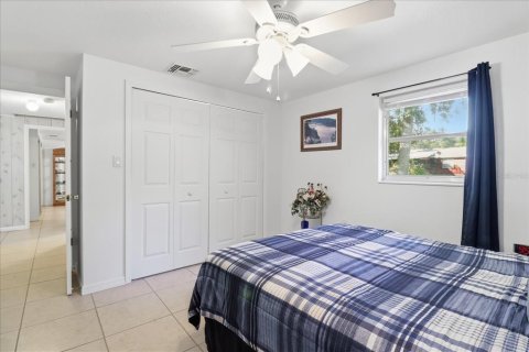 House in Floral City, Florida 3 bedrooms, 227.8 sq.m. № 2138925 - photo 11
