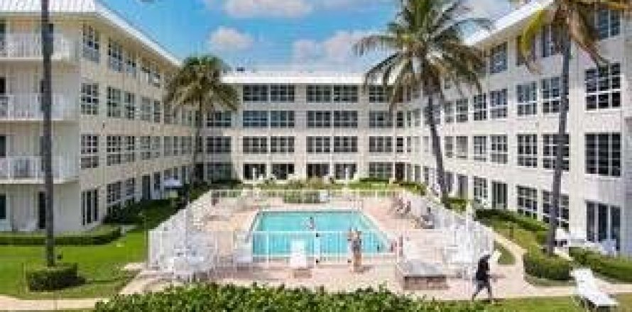Condominio en Gulf Stream, Florida, 1 dormitorio № 787198