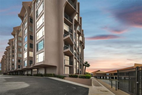 Condo in Dunedin, Florida, 3 bedrooms  № 1647679 - photo 4