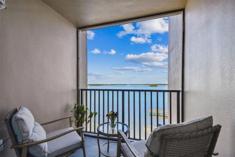 Condo in Dunedin, Florida, 3 bedrooms  № 1647679 - photo 17