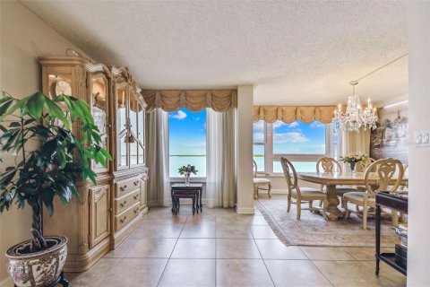 Condo in Dunedin, Florida, 3 bedrooms  № 1647679 - photo 16