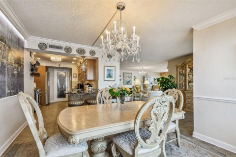 Condo in Dunedin, Florida, 3 bedrooms  № 1647679 - photo 27