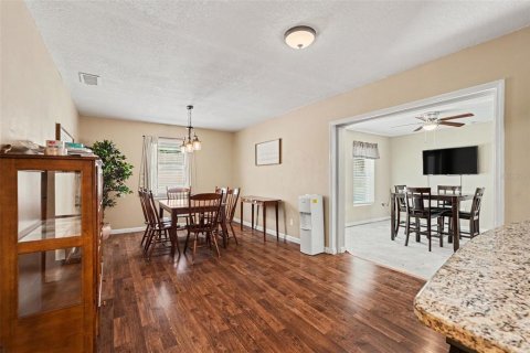 Casa en venta en Palm Harbor, Florida, 4 dormitorios, 158.49 m2 № 2112753 - foto 17