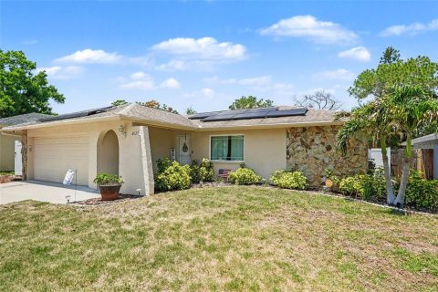 Casa en Palm Harbor, Florida 4 dormitorios, 158.49 m2 № 2112753