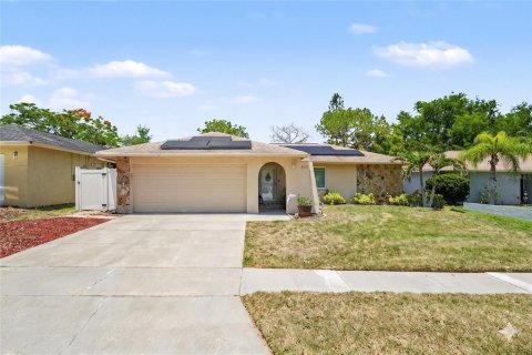 Casa en venta en Palm Harbor, Florida, 4 dormitorios, 158.49 m2 № 2112753 - foto 2