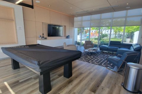 Condominio en alquiler en Doral, Florida, 221.01 m2 № 2012147 - foto 17