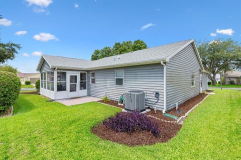 House in The Villages, Florida 2 bedrooms, 118.36 sq.m. № 2149543 - photo 26