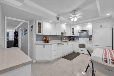 Copropriété à vendre à Pompano Beach, Floride: 3 chambres, 150.5 m2 № 1977913 - photo 12