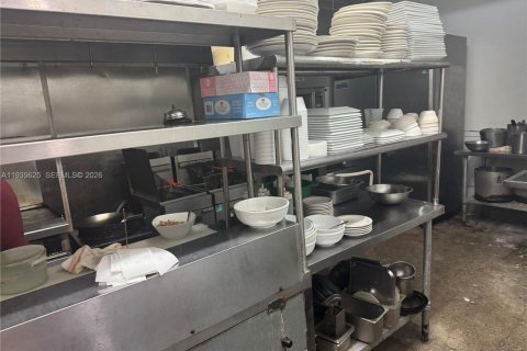 Propiedad comercial en venta en Hollywood, Florida № 2056783 - foto 6