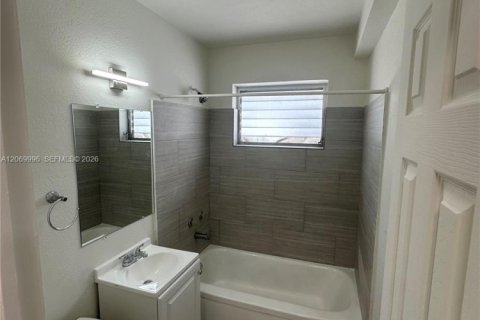 Villa ou maison à louer à Miami Beach, Floride: 695.09 m2 № 2295852 - photo 7