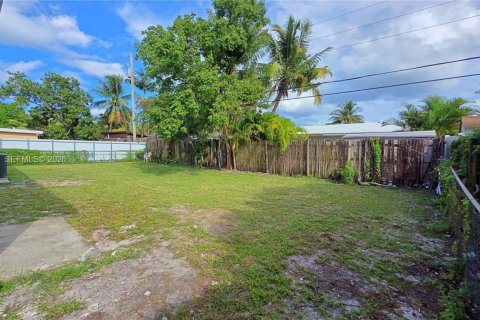 Villa ou maison à vendre à Pompano Beach, Floride: 4 chambres, 140.47 m2 № 2021907 - photo 15