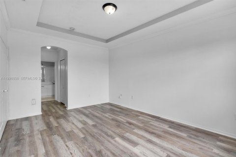 Townhouse in Miami, Florida 4 bedrooms, 214.33 sq.m. № 2066139 - photo 18