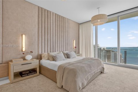 Снять в аренду кондоминиум в Майами, Флорида 3 спальни, 328.5м2, № 2145870 - фото 28