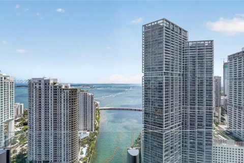 Снять в аренду кондоминиум в Майами, Флорида 3 спальни, 328.5м2, № 2145870 - фото 24