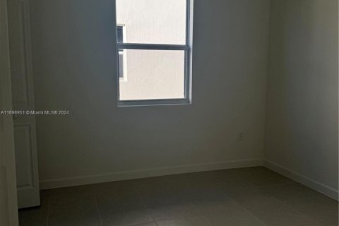 Villa ou maison à louer à Miami, Floride: 4 chambres № 1960084 - photo 13