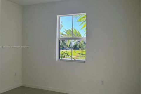 Villa ou maison à louer à Miami, Floride: 4 chambres № 1960084 - photo 24