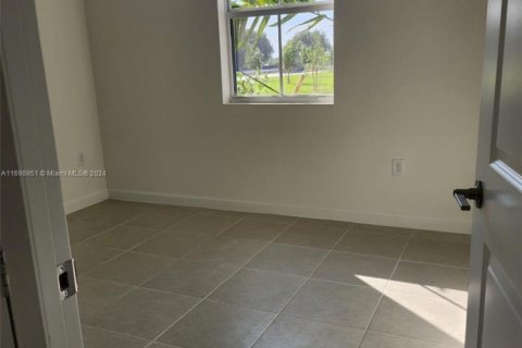 Villa ou maison à louer à Miami, Floride: 4 chambres № 1960084 - photo 30