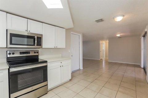 Casa en alquiler en Holiday, Florida, 3 dormitorios, 120.59 m2 № 1598429 - foto 7