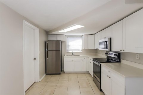 Casa en alquiler en Holiday, Florida, 3 dormitorios, 120.59 m2 № 1598429 - foto 8