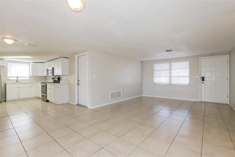 Casa en alquiler en Holiday, Florida, 3 dormitorios, 120.59 m2 № 1598429 - foto 5