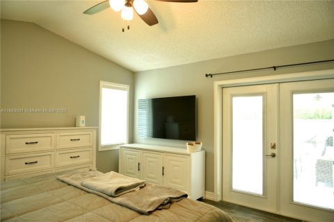 Casa en venta en Miami, Florida, 3 dormitorios, 154.03 m2 № 1945732 - foto 8