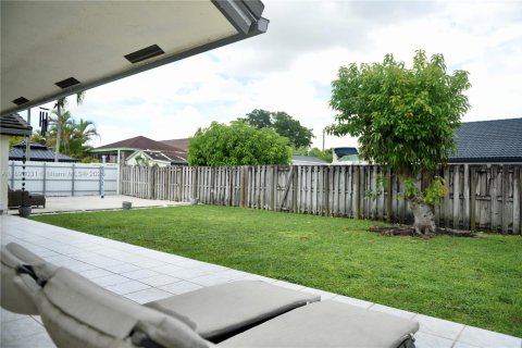 Casa en venta en Miami, Florida, 3 dormitorios, 154.03 m2 № 1945732 - foto 20