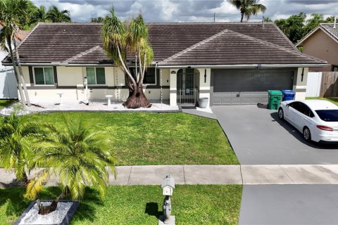 Casa en venta en Miami, Florida, 3 dormitorios, 154.03 m2 № 1945732 - foto 15