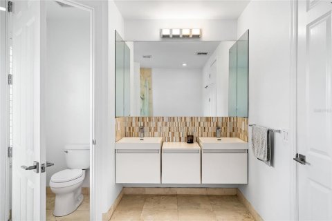 Touwnhouse à vendre à Fort Lauderdale, Floride: 3 chambres, 265.33 m2 № 2373827 - photo 24