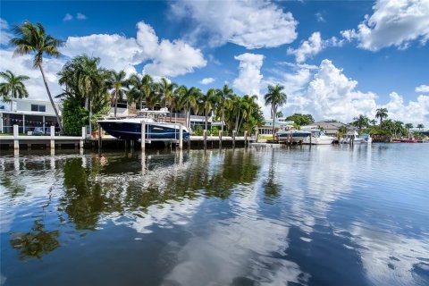 Touwnhouse à vendre à Fort Lauderdale, Floride: 3 chambres, 265.33 m2 № 2373827 - photo 3