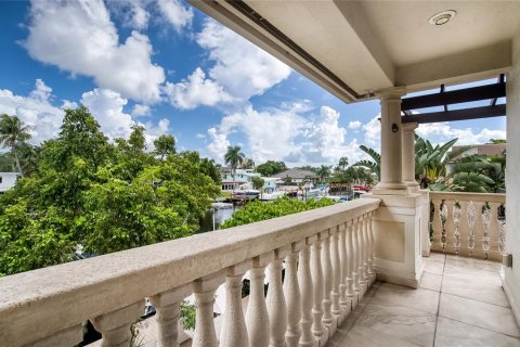 Touwnhouse à vendre à Fort Lauderdale, Floride: 3 chambres, 265.33 m2 № 2373827 - photo 16