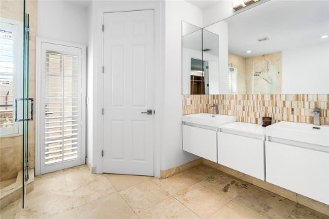 Touwnhouse à vendre à Fort Lauderdale, Floride: 3 chambres, 265.33 m2 № 2373827 - photo 25