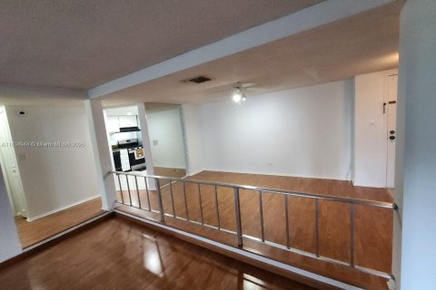 Condominio en venta en Lauderhill, Florida, 2 dormitorios, 106.84 m2 № 1817679 - foto 20
