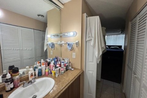 Copropriété à vendre à Lauderhill, Floride: 2 chambres, 106.84 m2 № 1817679 - photo 15