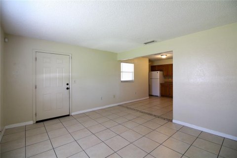Appartement à louer à Lakeland, Floride: 2 chambres, 134.89 m2 № 1912058 - photo 3