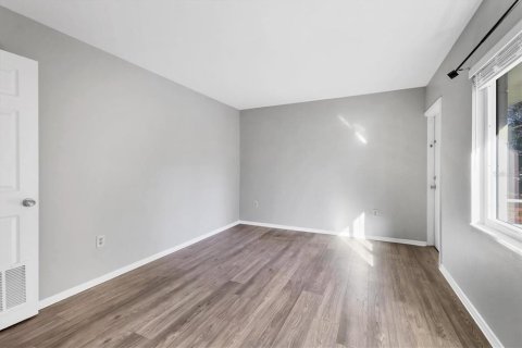 Condominio en venta en Sarasota, Florida, 1 dormitorio, 51.28 m2 № 2094134 - foto 16