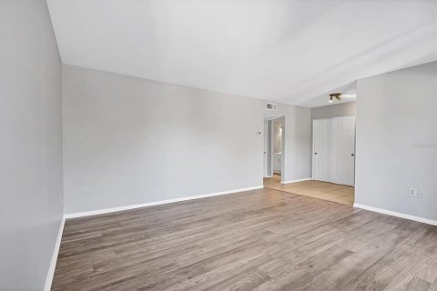 Condominio en venta en Sarasota, Florida, 1 dormitorio, 51.28 m2 № 2094134 - foto 6