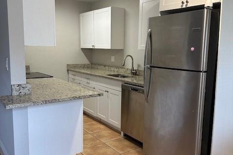 Apartment in Fort Lauderdale, Florida 2 bedrooms, 696.67 sq.m. № 2289253 - photo 8