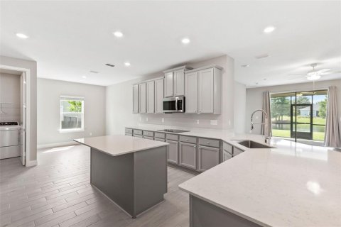 House in Ormond Beach, Florida 4 bedrooms, 213.49 sq.m. № 1858174 - photo 8