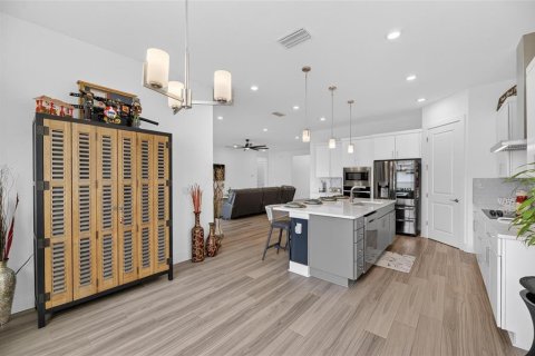 Casa en venta en Wesley Chapel, Florida, 4 dormitorios, 231.98 m2 № 2215723 - foto 26