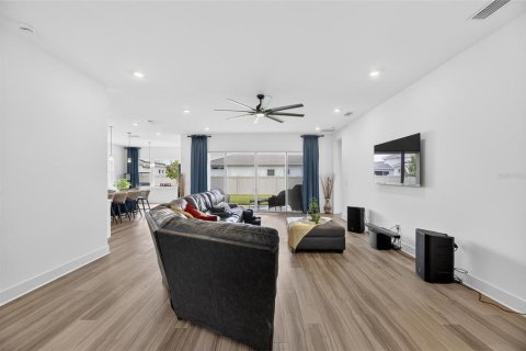Casa en venta en Wesley Chapel, Florida, 4 dormitorios, 231.98 m2 № 2215723 - foto 12